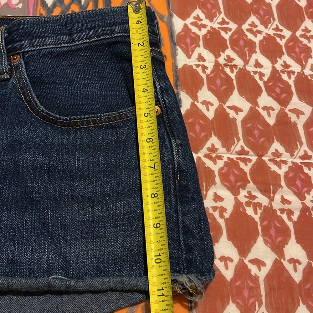 Levi’s 501 High-Rise Denim Shorts - Picture 10 of 13